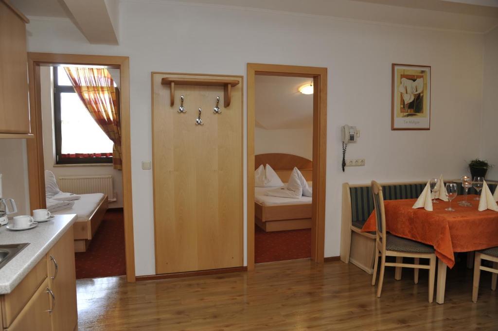 Hotel Alpina Клайнарль Экстерьер фото